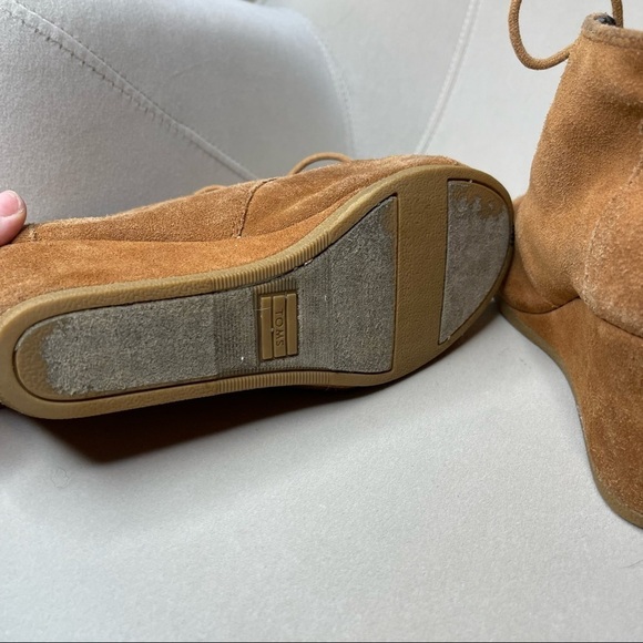 Toms Suede Desert Wedge Booties Women's Size 8 Brown Lace Up - Picture 5 of 5